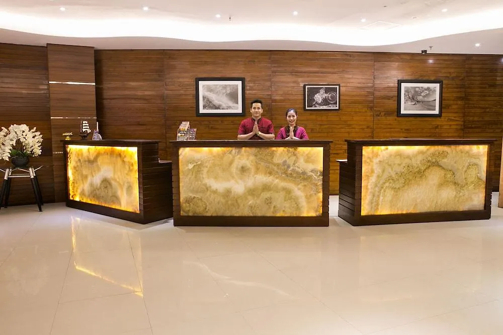 Kutabex Beachfront Hotel 3*, Kuta (Bali)