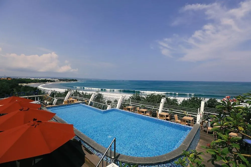 Kutabex Beachfront Hotel