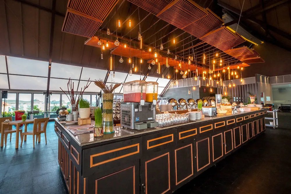 Kutabex Beachfront Hotel Indonesia