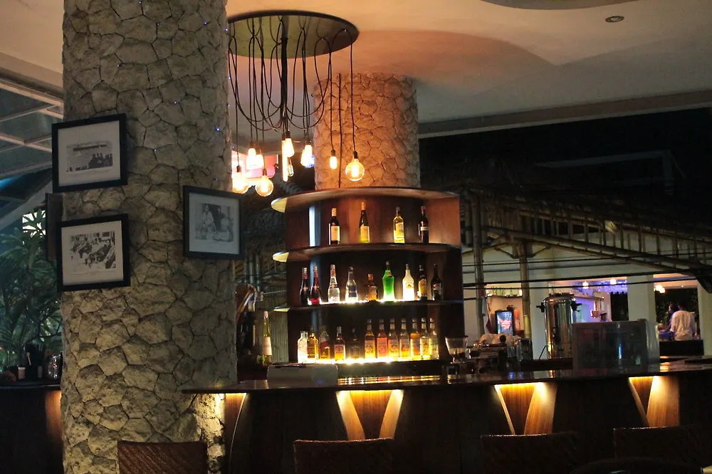 Kutabex Beachfront Hotel 3*, Kuta (Bali) Indonesia